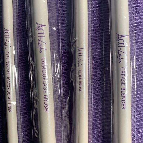 💋 Set of 4 New makeup brushes - Actilabs - Picture 2 of 6